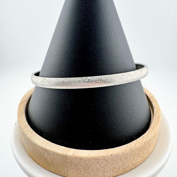 Vintage Monet Silver Tone Bangle Bracelet Minimalist Classic Timeless - Picture 2 of 6